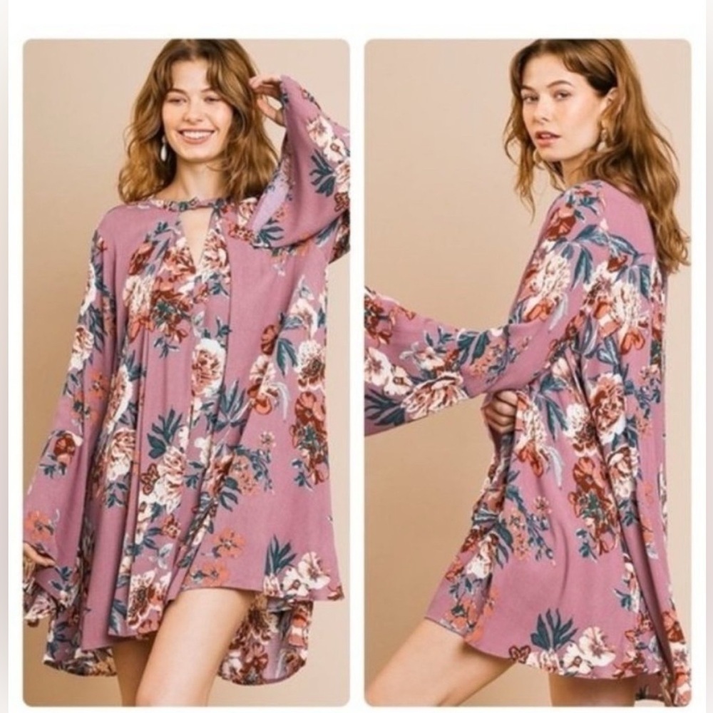 Umgee women’s small Floral Bell Sleeve Keyhole Mini Dress Mauve Purple Boho